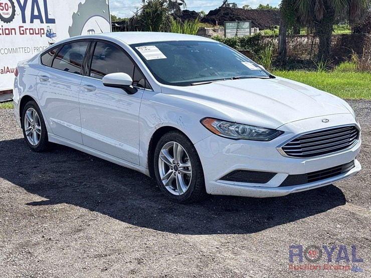 2018-ford-fusion-hybrid-sedan-image-2