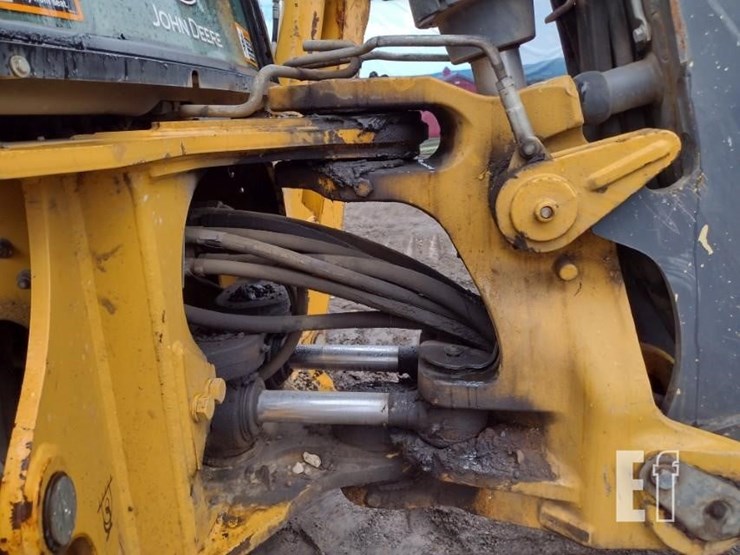 2019-deere-410l-image-29
