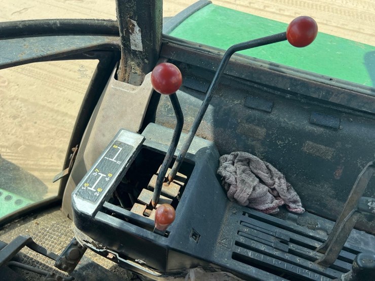 john-deere-2750-image-25