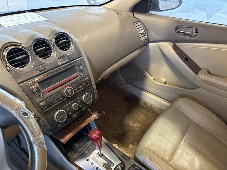 2007-nissan-altima-s-sdn-image-23