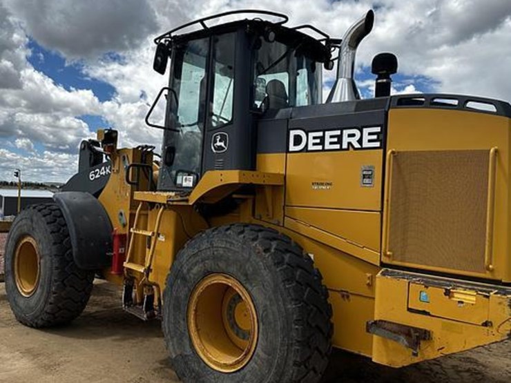 2014-deere-624k-image-12