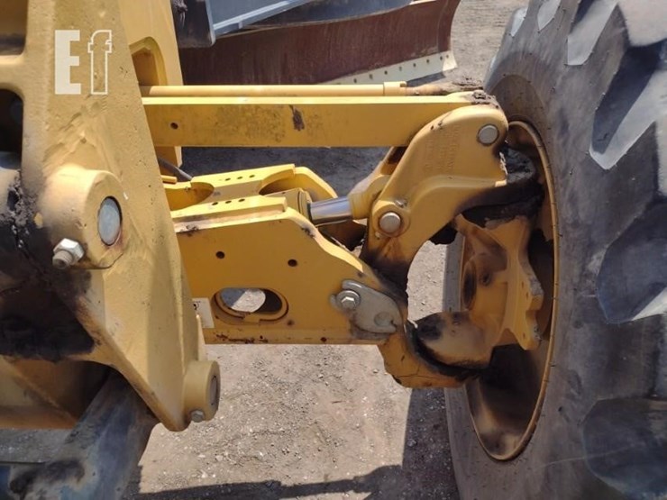 2020-deere-670gp-image-27