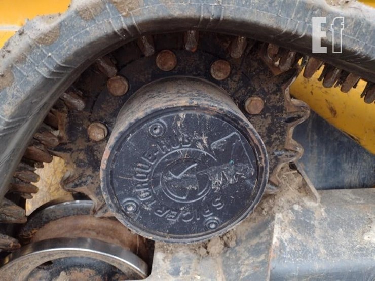 2023-deere-325g-image-28