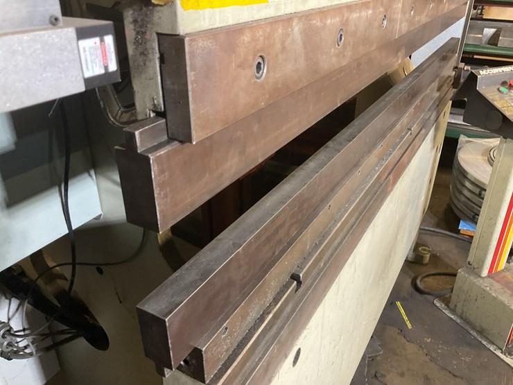#101-•-2003-accurpress-6’-brake-image-10
