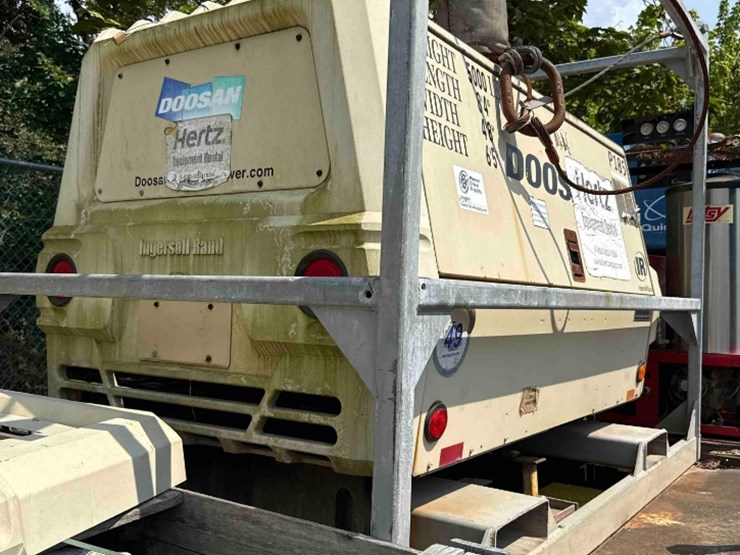 doosan-p185-utility-air-compressor-skidded-image-1