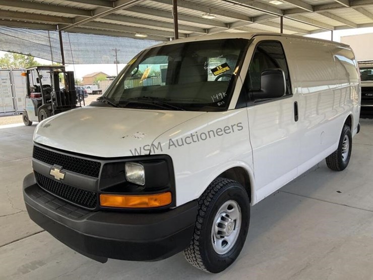 2014-chevrolet-express-3500-image-4