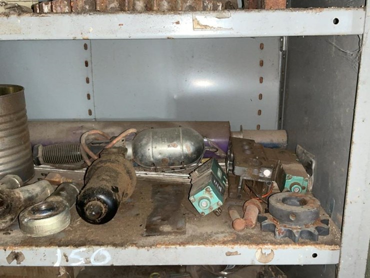 #150-•-parts-shelf-and-contents-image-5