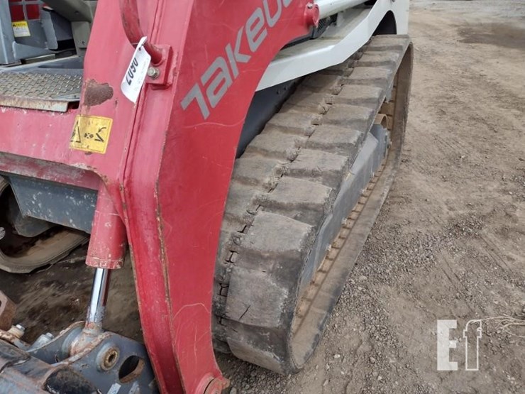 2019-takeuchi-tl8-image-33
