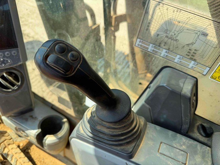 2014-caterpillar-336el-image-32