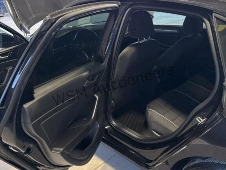 2022-volkswagen-jetta-sport-sdn-image-27