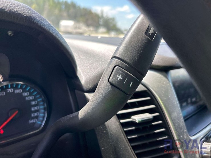 2019-chevrolet-tahoe-image-17