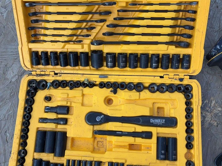 dewalt-tools-image-4
