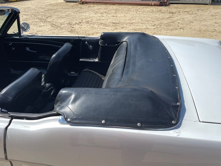 #7017-•-1966-ford-mustang-convertible-(downing,-wi)-(has-wi-title)-image-9