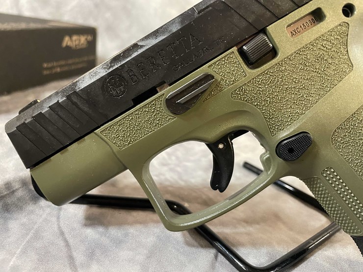 #4785-•-beretta-apx-a1-compact-9mm-luger-pistol,-sn:-axc150906-image-19
