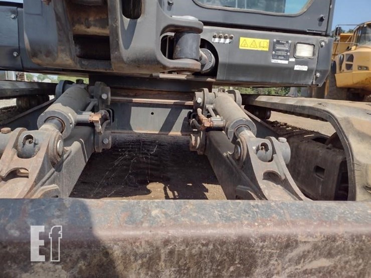 2018-bobcat-e85-image-21