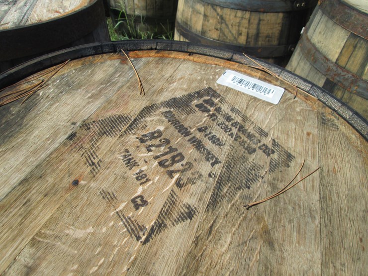 #29414-•-lot-of-(4)-whiskey-barrels-image-3