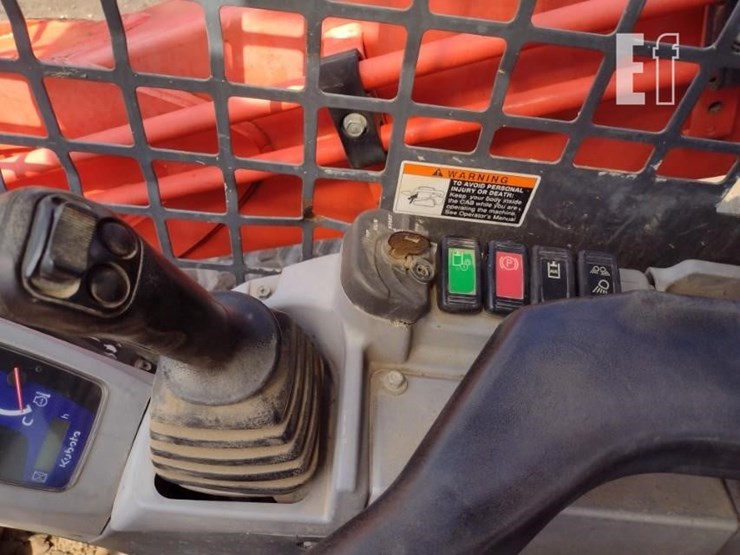 kubota-svl90-2-image-8