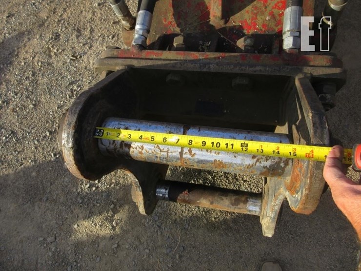 caterpillar-330-image-8