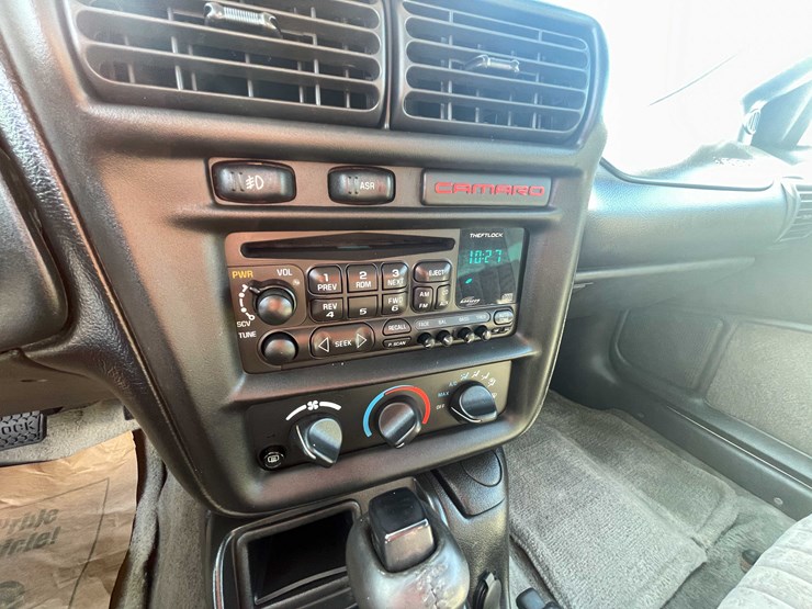 #6877-•-2000-chevy-camaro-z28-(has-wi-title)-(neenah,-wi)-image-69