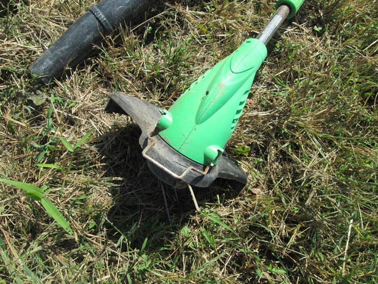 #29466-•-lot-of-power-tools-image-3