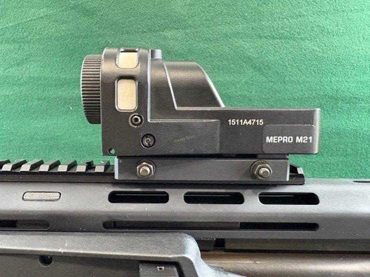 smith-&-wesson-m&p-12-pump-shotgun-image-12