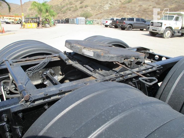2005-international-transtar-8600-image-17