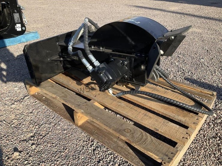 2025-giyi-stump-grinder-for-stand-up-skid-steer-image-2