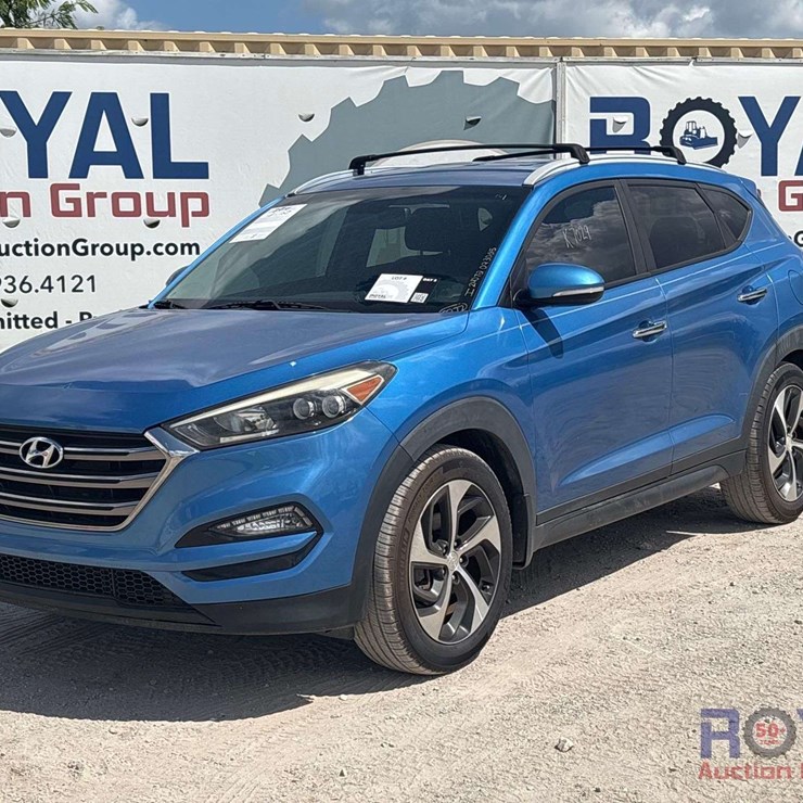 2016 HYUNDAI TUCSON
