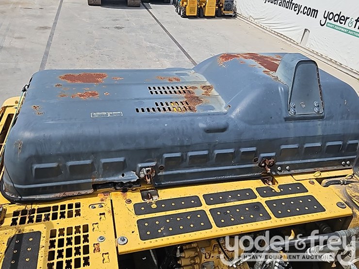 2016-komatsu-pc360-lc-11-image-34
