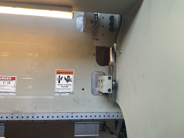 #100-•-2021-accurpress-accell-hybrid-image-22