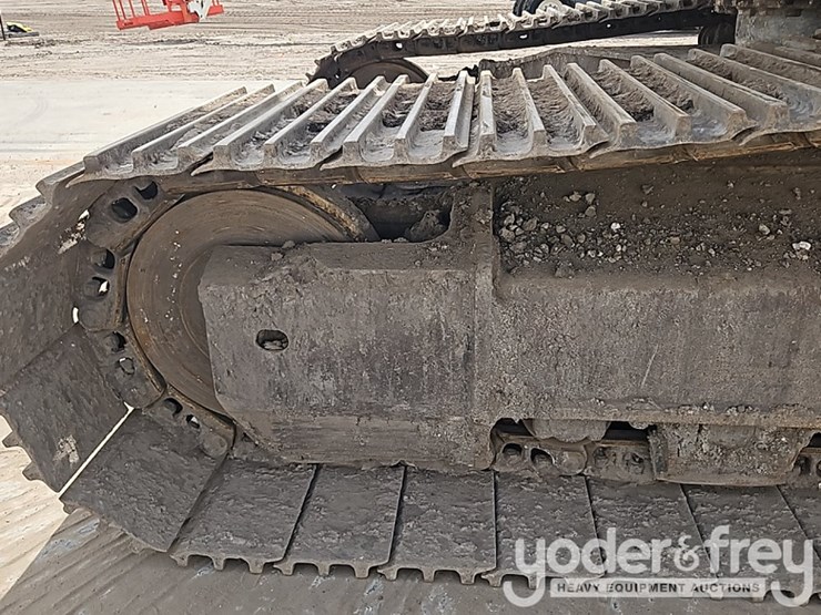2016-komatsu-pc360-lc-11-image-22