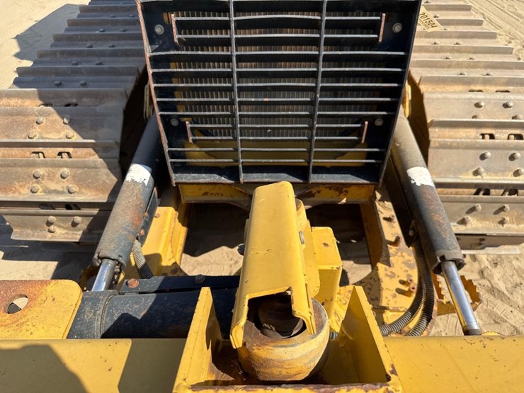 2013-caterpillar-d5k2-xl-image-22