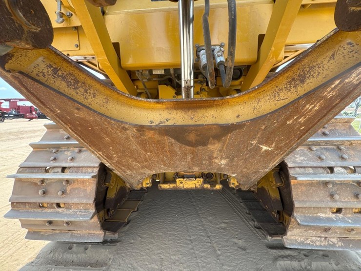 caterpillar-d6t-xl-image-22