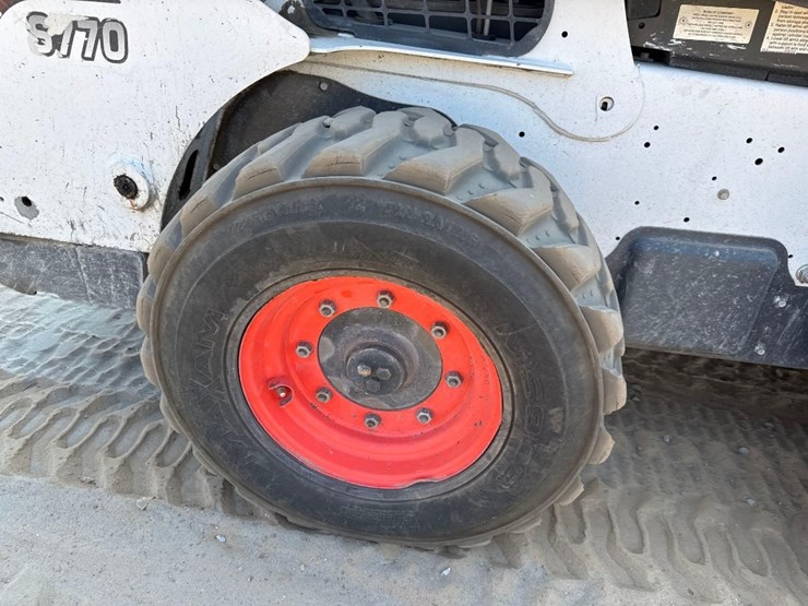 2019-bobcat-s770-image-12