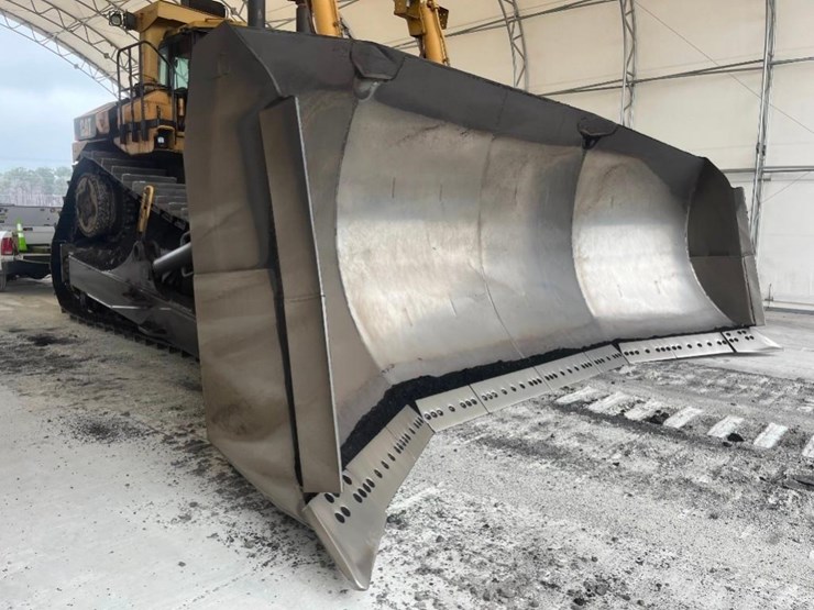 2017-caterpillar-d11t-image-53