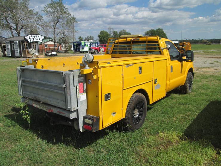 2015-ford-f350-image-3