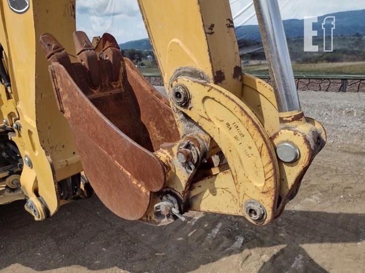 2005-deere-110-image-27