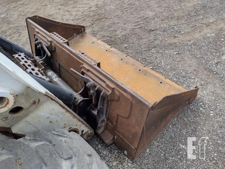2012-bobcat-s650-image-17