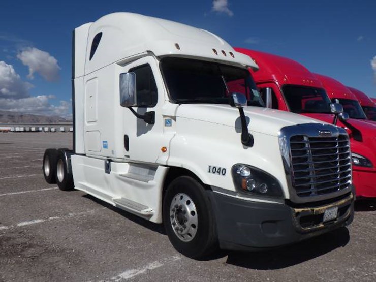 freightliner-cascadia-125-image-3