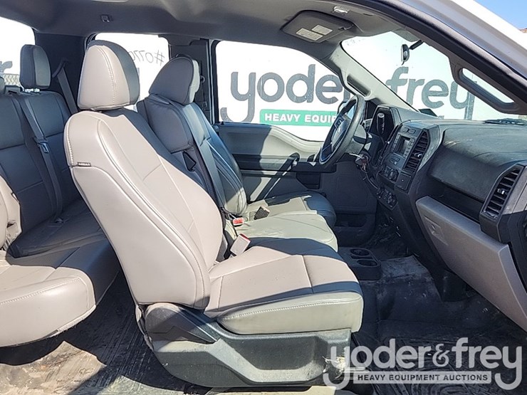 2017-ford-f150-image-24