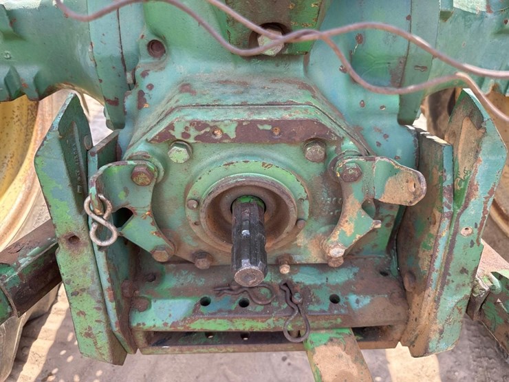 john-deere-2350-image-14