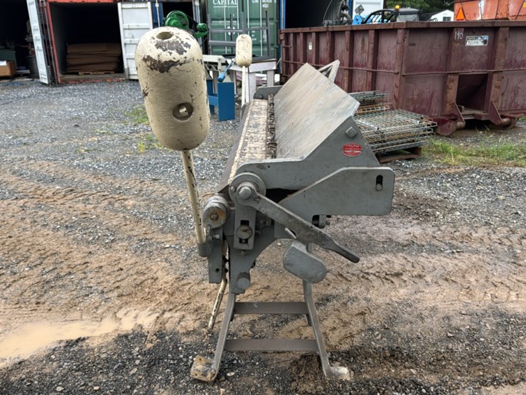 #147-•-manual-brake-press-image-2