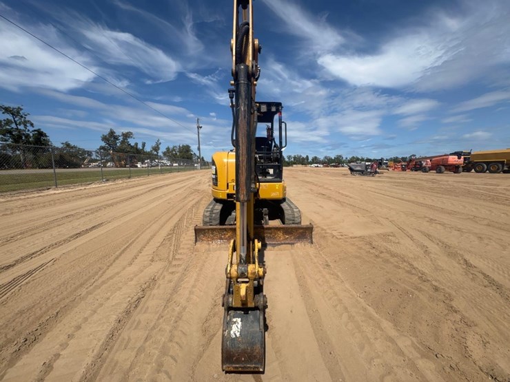 2019-caterpillar-303.5e2-cr-image-3