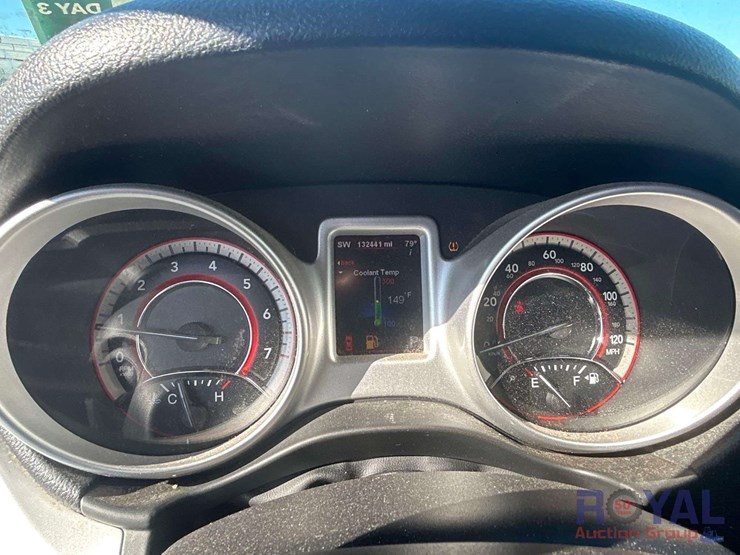 2012-dodge-journey-image-9