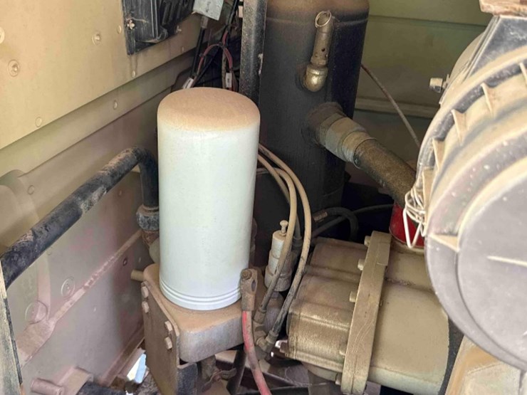 doosan-p185-utility-air-compressor-skidded-image-12