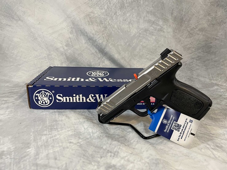 #4790-•-smith-&-wesson-sd40-2.0-40-s&w-pistol,-sn:-ehk8850-image-1