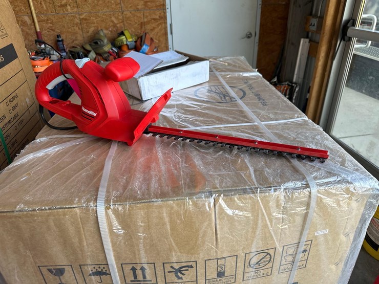 17"-homelite-electric-hedge-trimmer-image-2