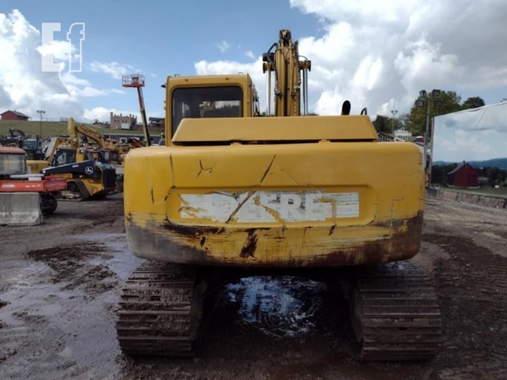 deere-120-image-4