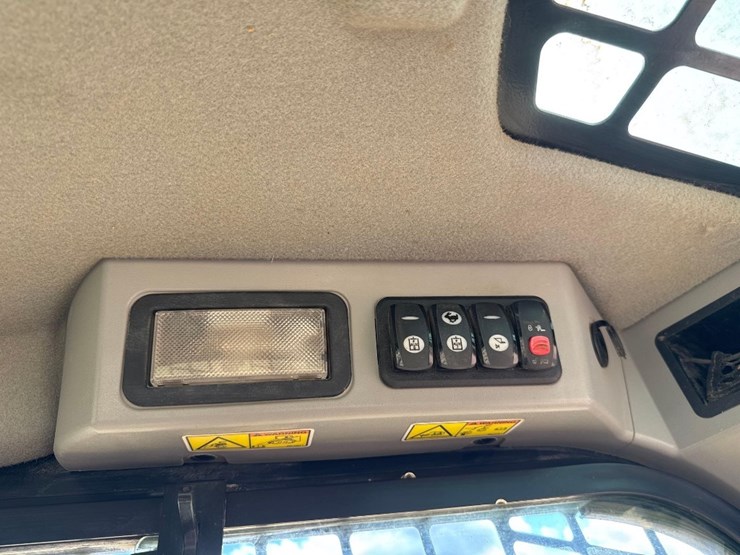 2019-caterpillar-279d-image-29