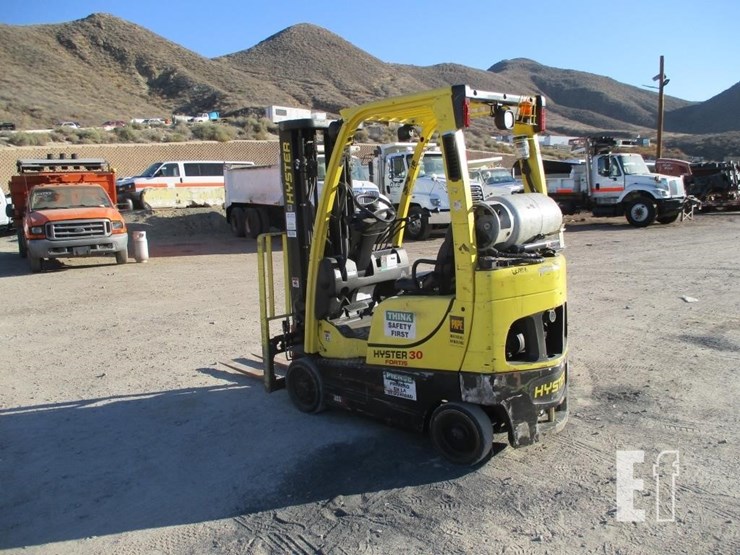 2017-hyster-s30ft-image-3